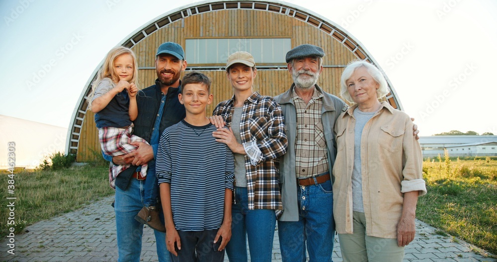 farm-family
